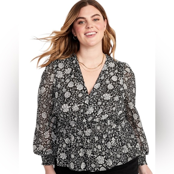 OLD NAVY Black Floral Boho Top Blouse V Neck Empire Waist 3X Witchy Whimsy - Picture 7 of 13